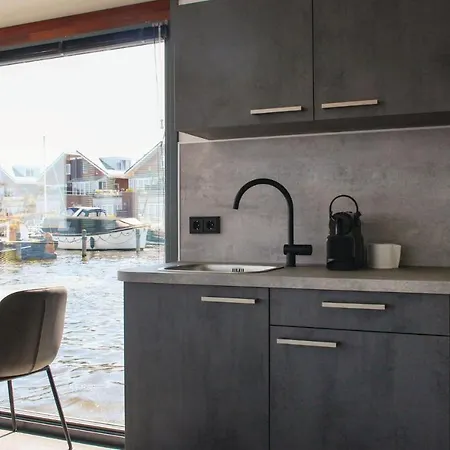 Meerparel - Havenlodge Amstel 4* Uitgeest