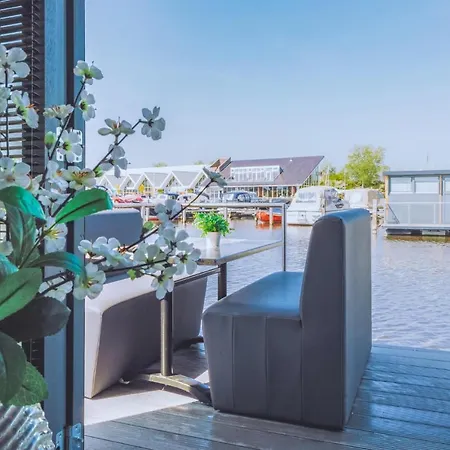 Meerparel - Havenlodge Amstel Tekne 4*